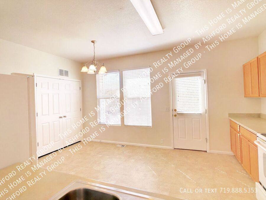 2723 Scotchbroom Point, Colorado Springs, CO 80910 - Townhouse for Rent - Image 3
