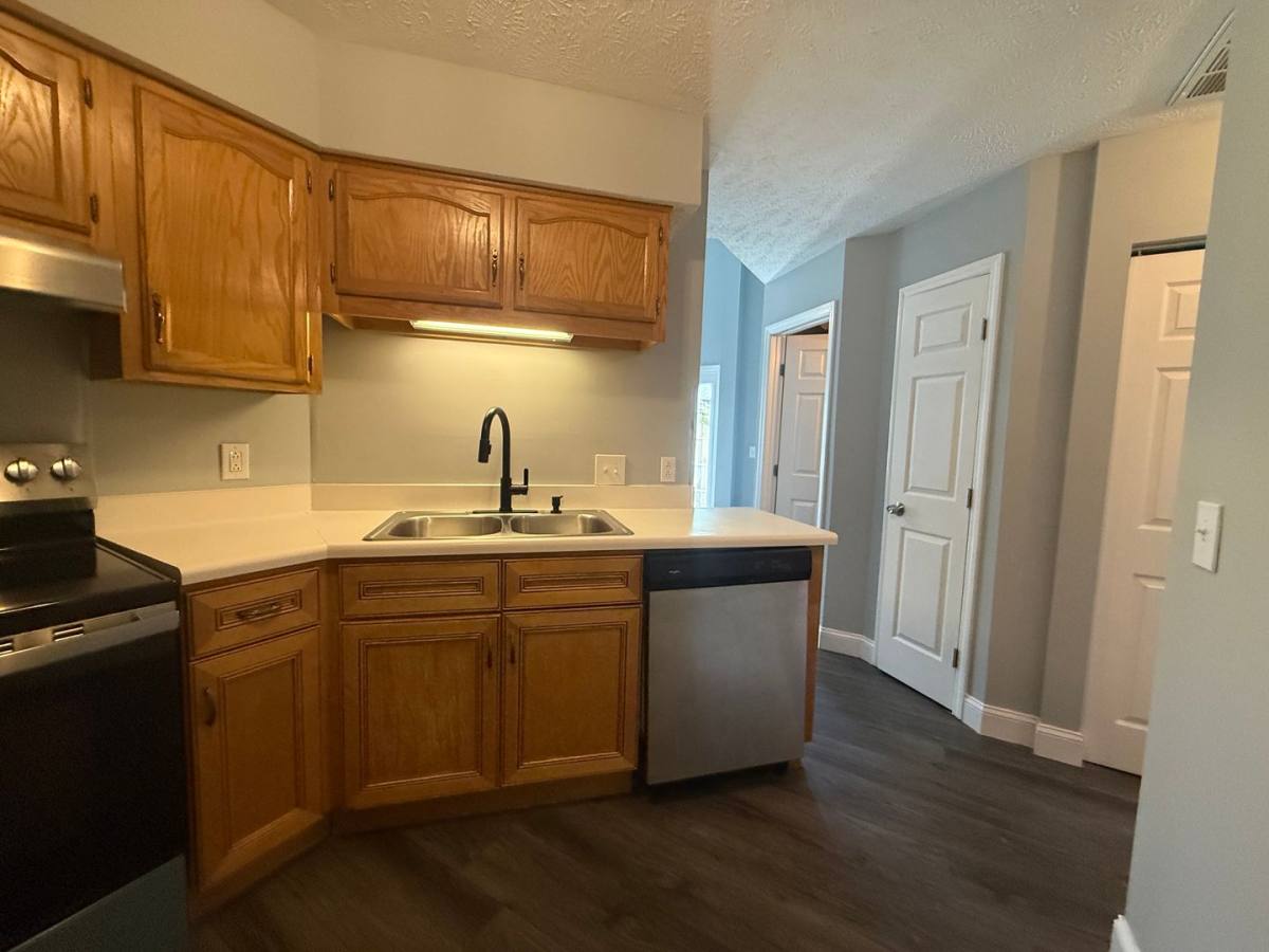 House for rent at 1105 Alandee St, Nashville, TN 37214