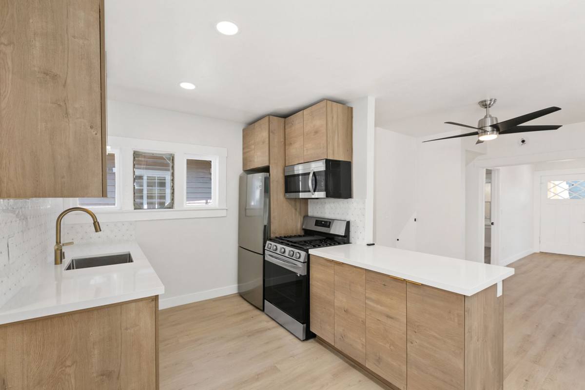 Condo for rent at 4554-58 N Ave, San Diego, CA 92116