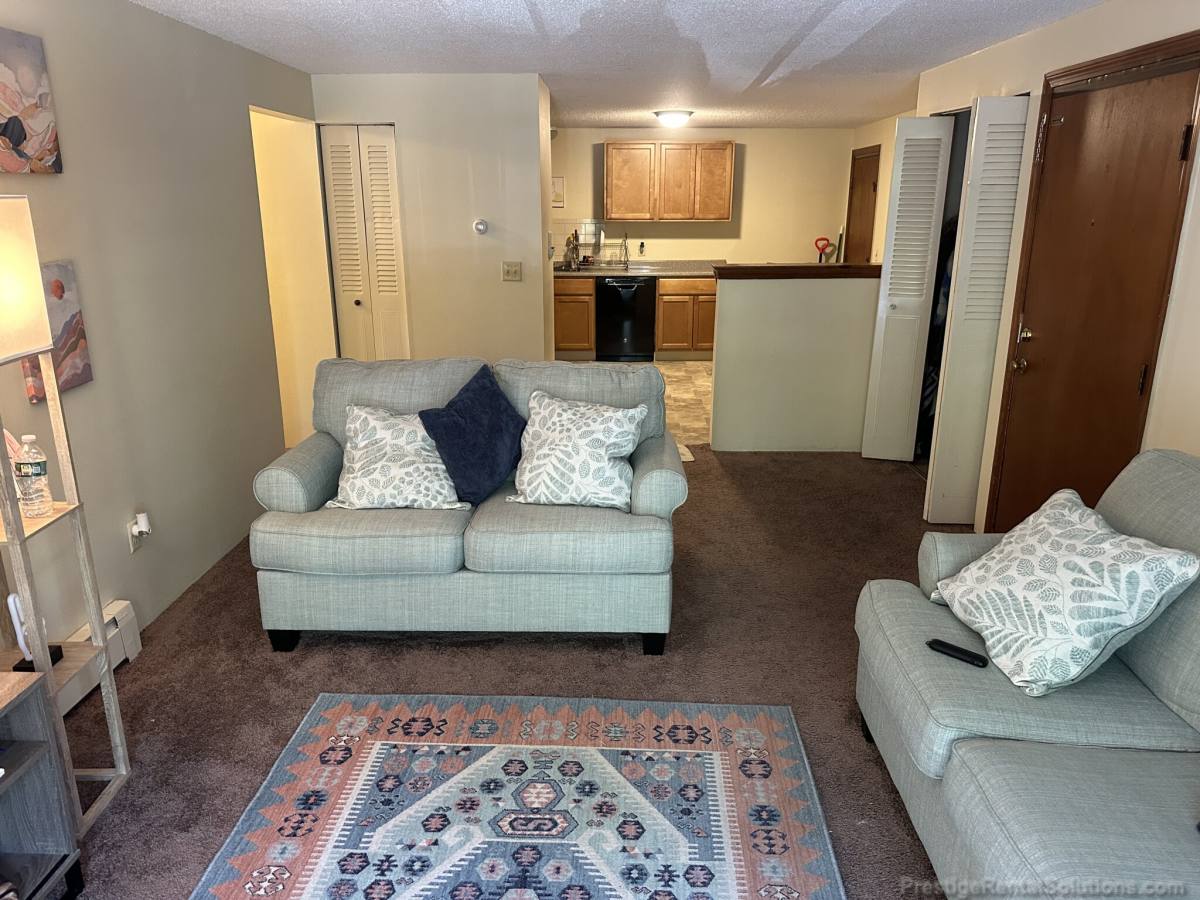 Apartment for rent at 73A Manchester St #8, Leominster, MA 01453