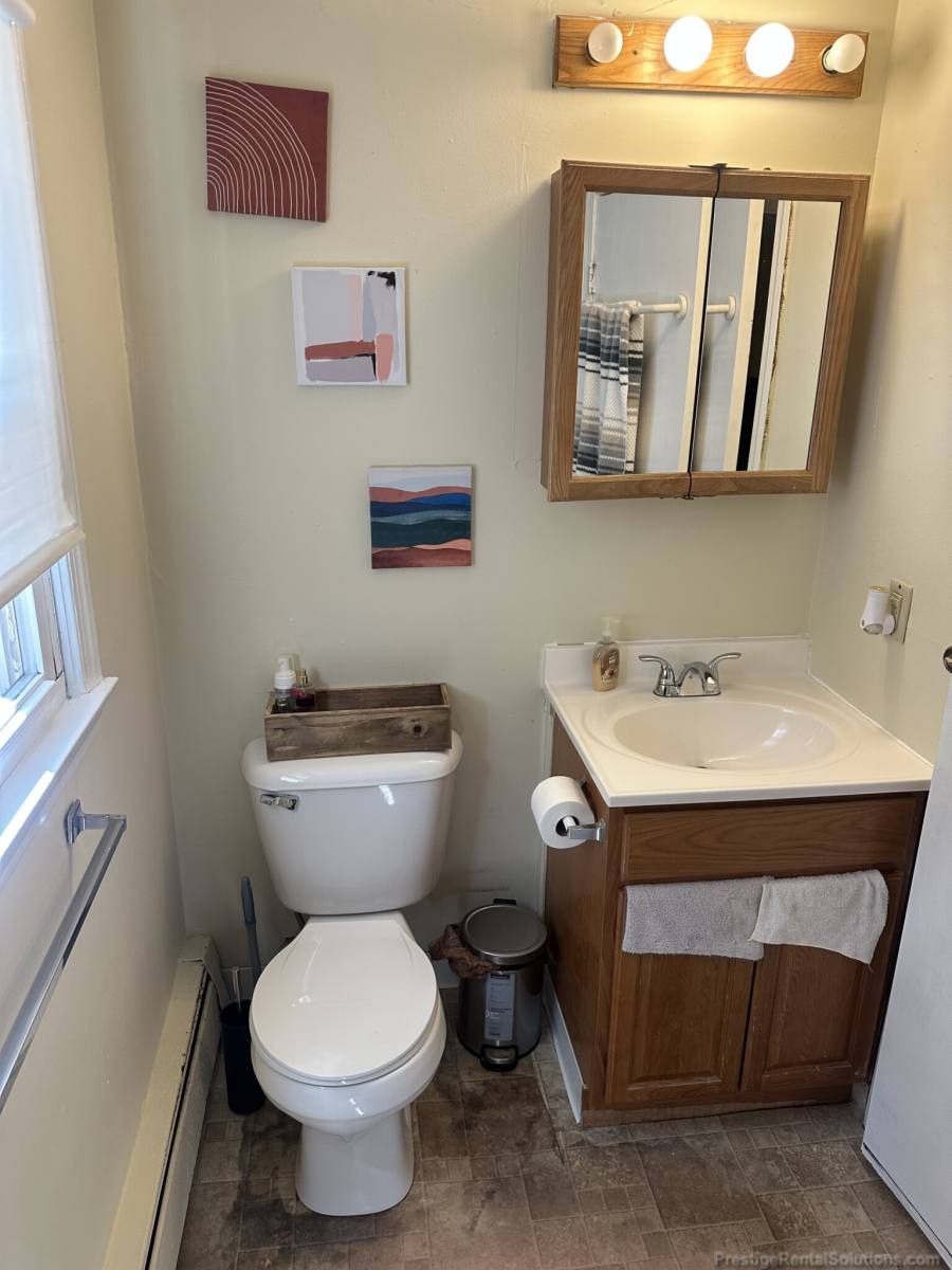 Apartment for rent at 73A Manchester St #8, Leominster, MA 01453