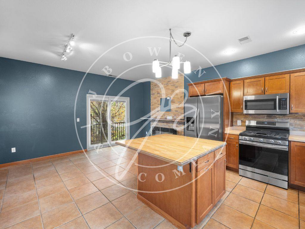 House for rent at 145 S Saint Clair St #21, Toledo, OH 43604