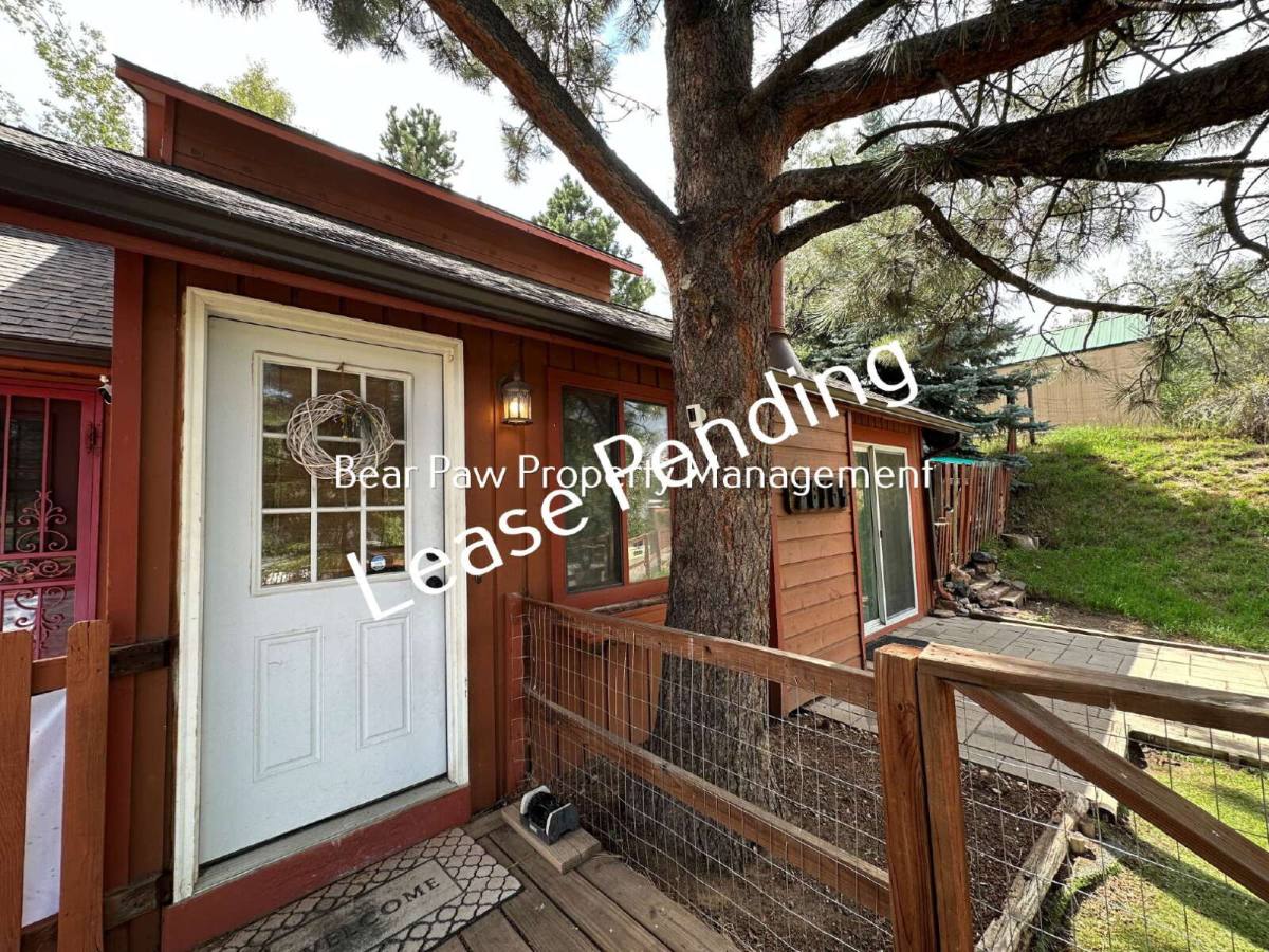 Townhouse for rent at 26154 S End Rd, Kittredge, CO 80457