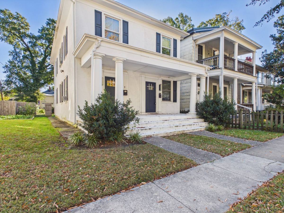 Apartment for rent at 3011 Hanes Ave #1, Richmond, VA 23222