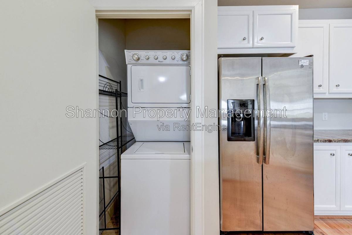Apartment for rent at 650 Westcross St #35, Houston, TX 77018