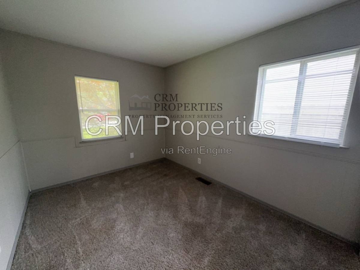 House for rent at 212 Southlea Dr, Kokomo, IN 46902