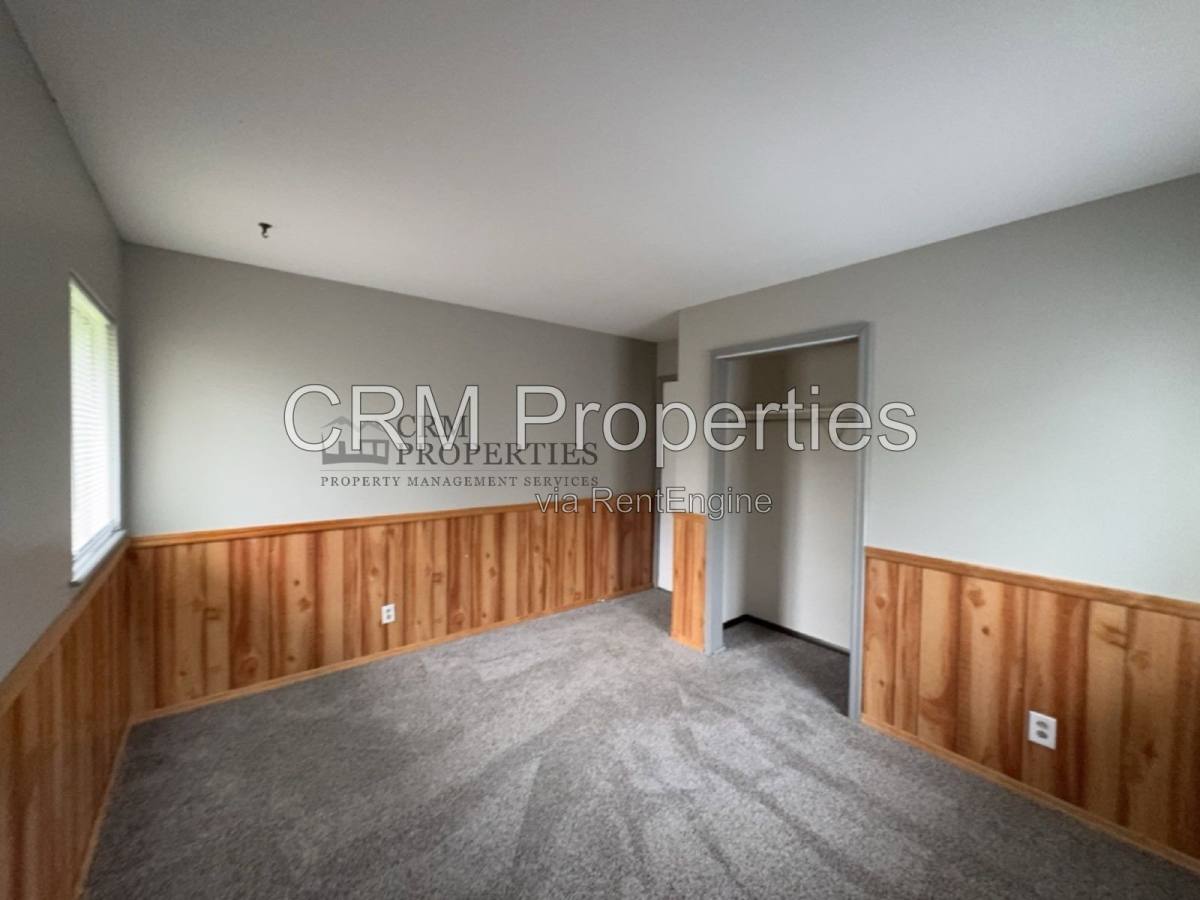 House for rent at 212 Southlea Dr, Kokomo, IN 46902