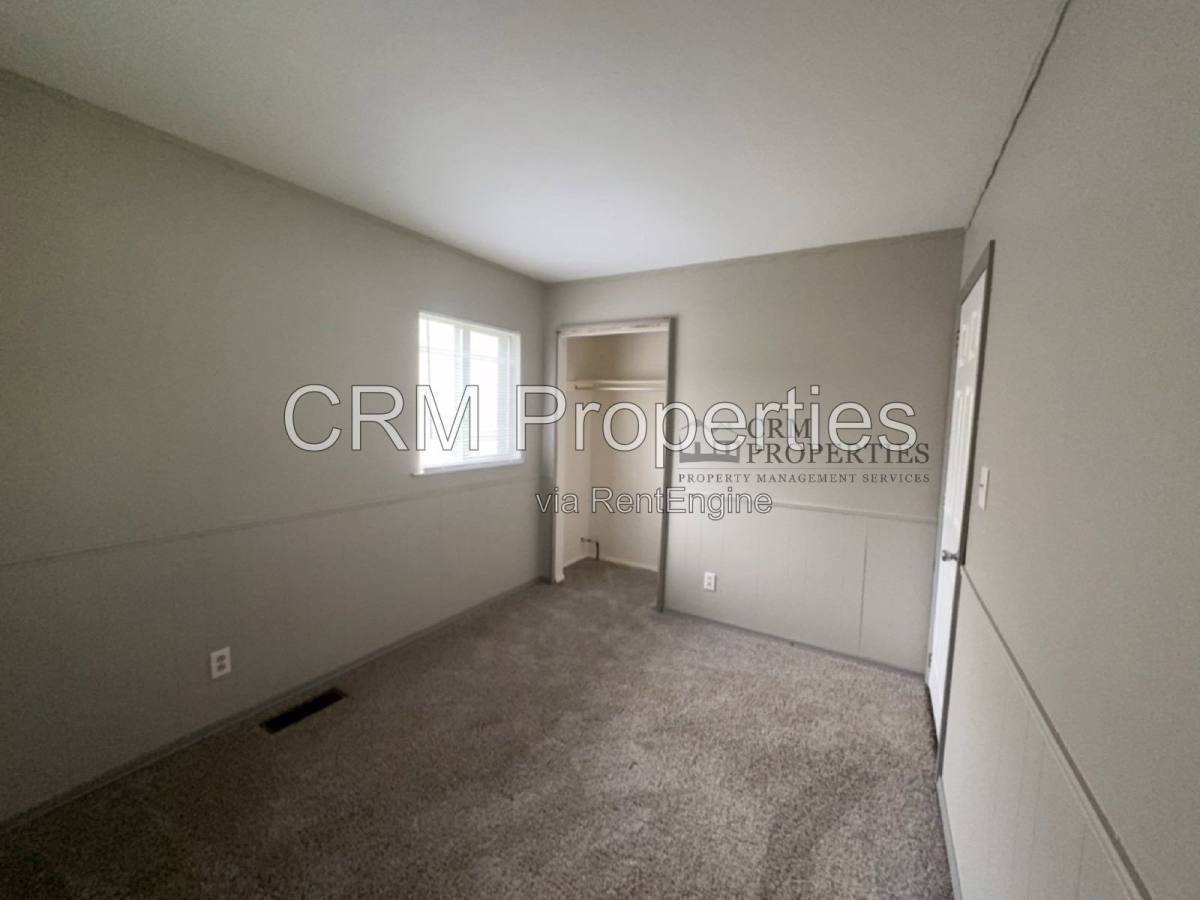 House for rent at 212 Southlea Dr, Kokomo, IN 46902