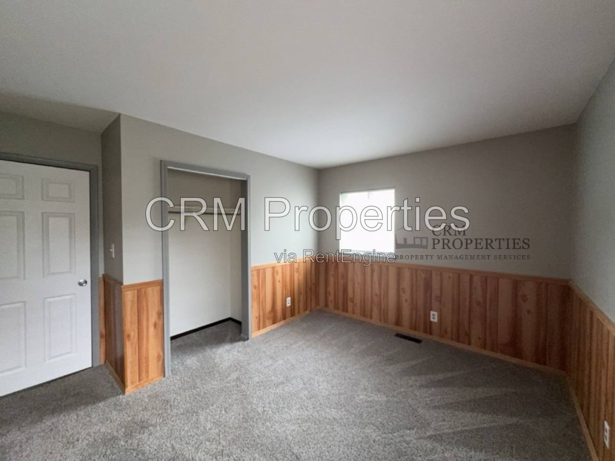 House for rent at 212 Southlea Dr, Kokomo, IN 46902