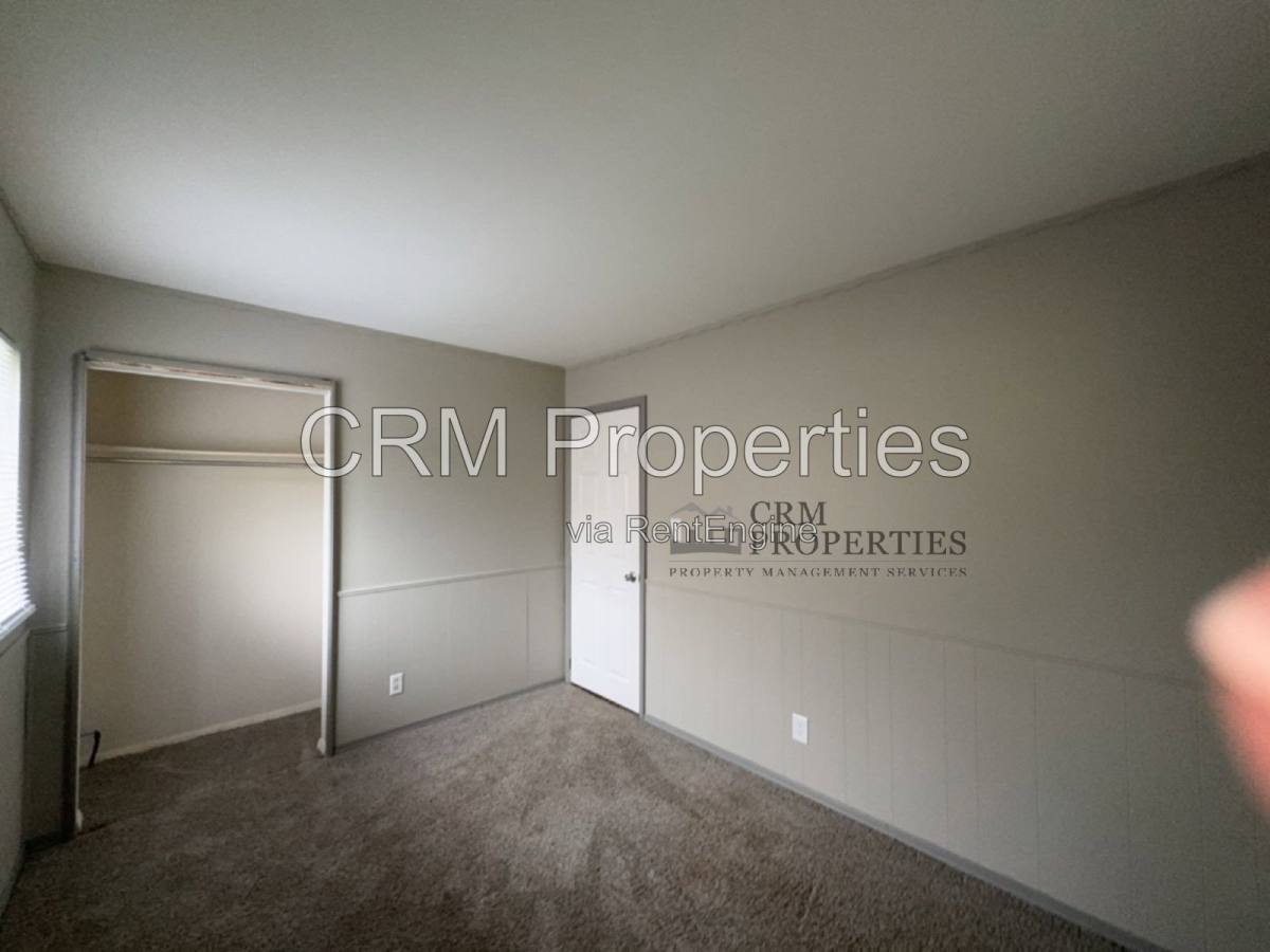 House for rent at 212 Southlea Dr, Kokomo, IN 46902