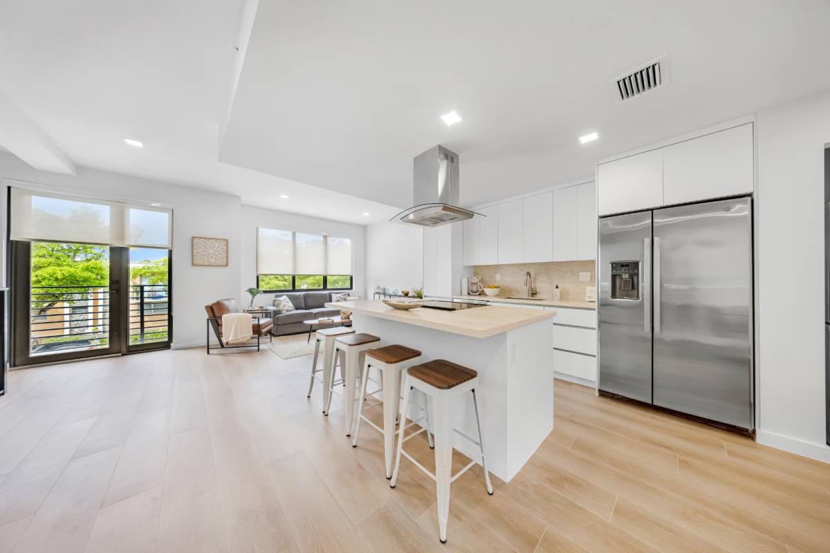 1376 SW 4th St #405B, Miami, FL 33135 - Townhouse for Rent - Image 12