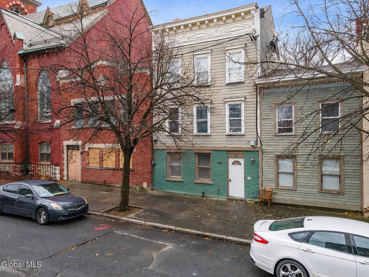 Apartment for rent at 84 Clinton St #2, Albany, NY 12202