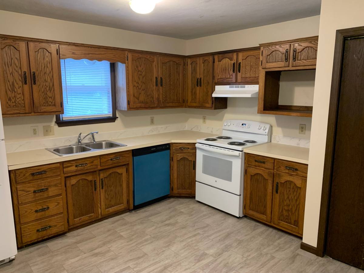 Townhouse for rent at 2211 Weathered Rock Rd, Jefferson City, MO 65109