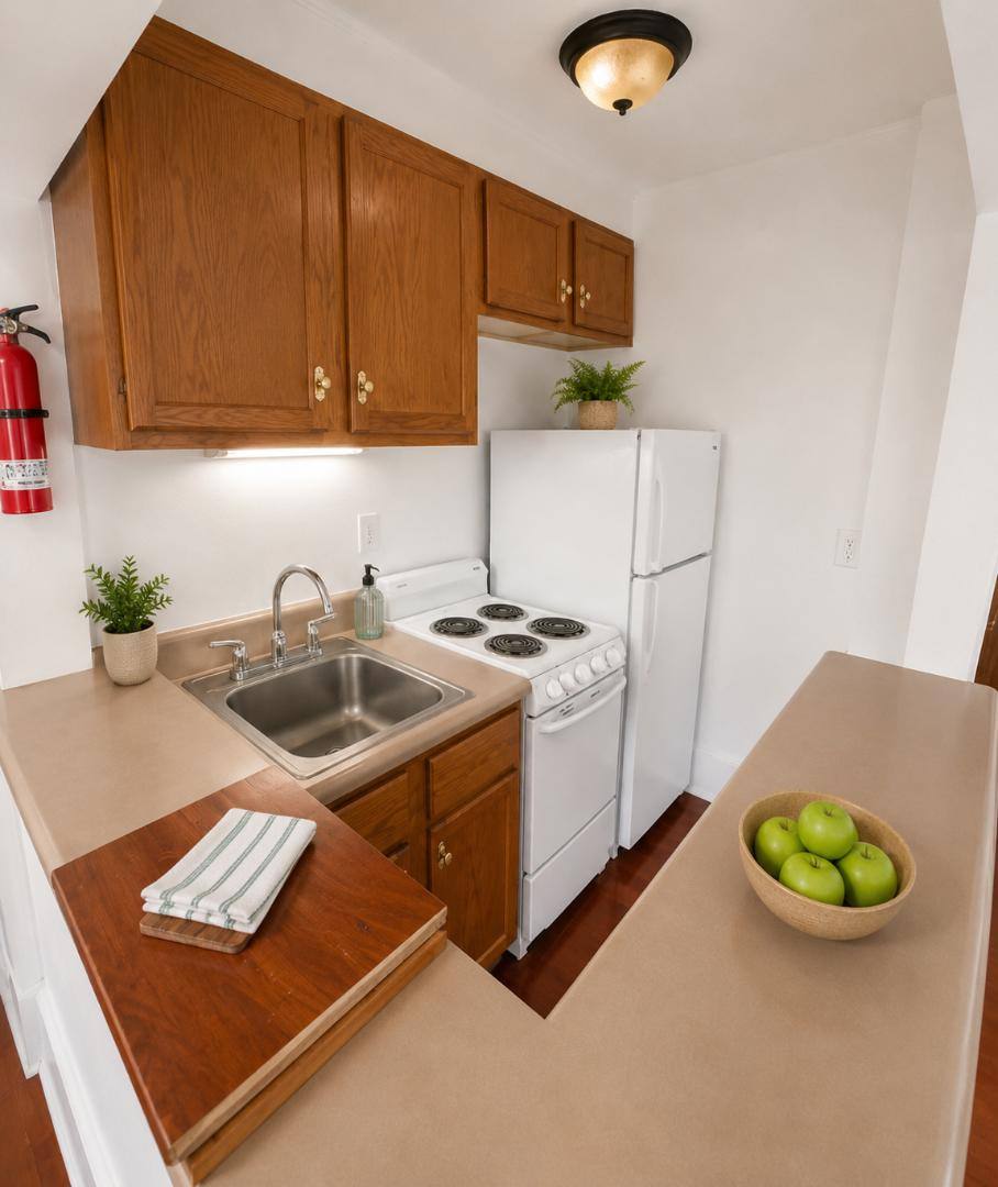 Apartment for rent at 1393 W Sylvania Ave #4A, Toledo, OH 43612
