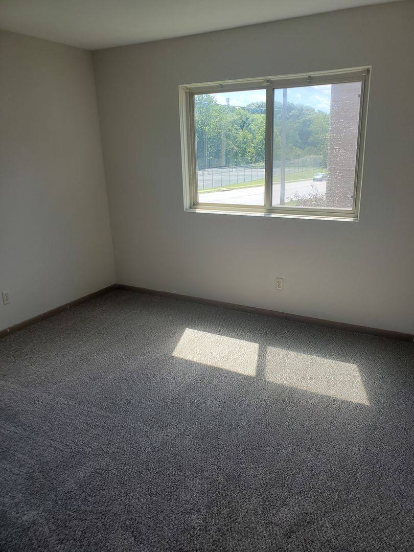 Apartment for rent at 4711 12th Ave, Moline, IL 61265