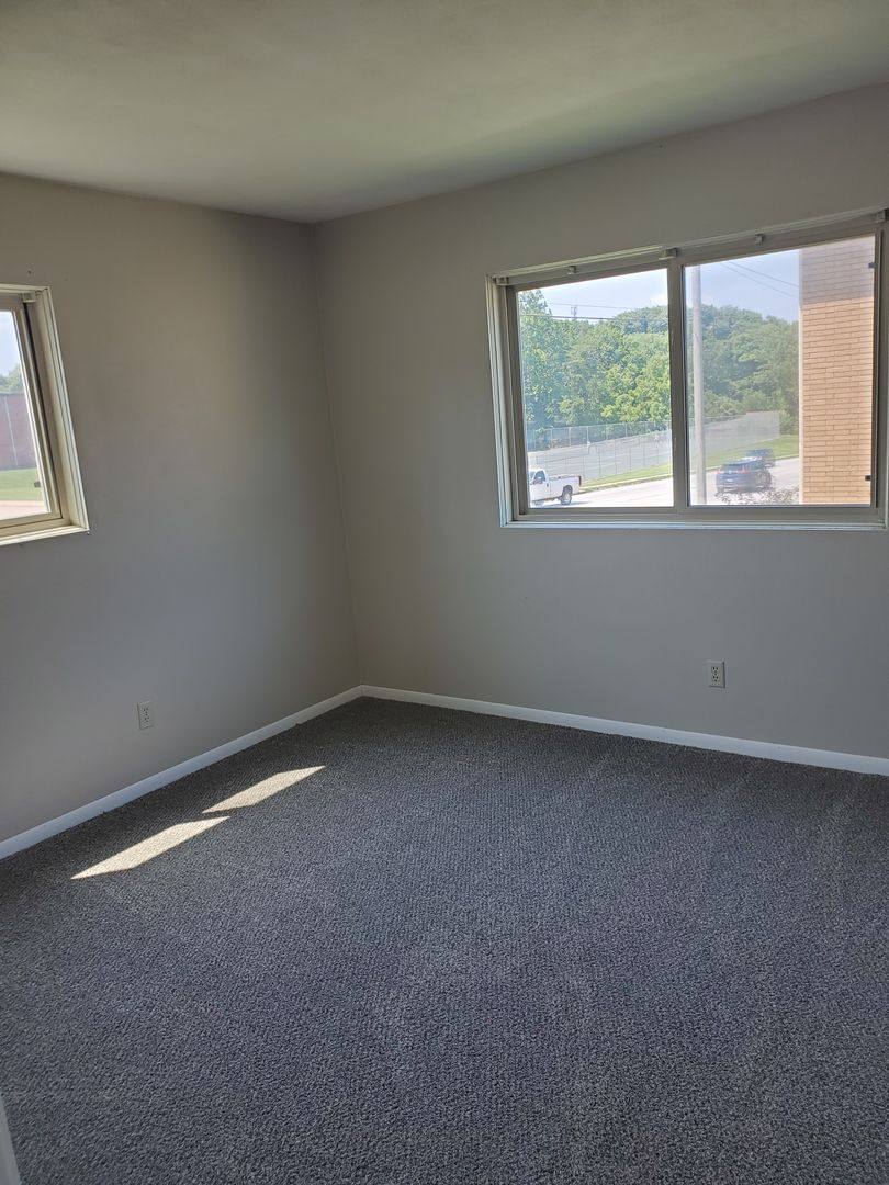 Apartment for rent at 4711 12th Ave, Moline, IL 61265
