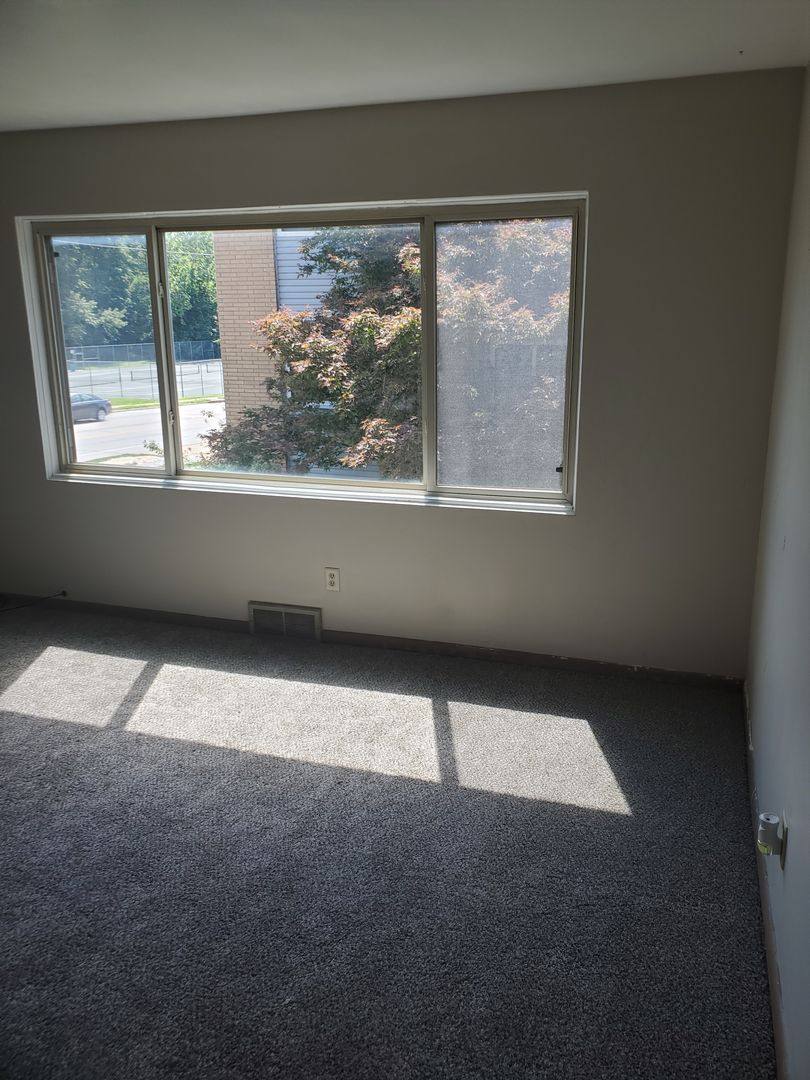 Apartment for rent at 4711 12th Ave, Moline, IL 61265