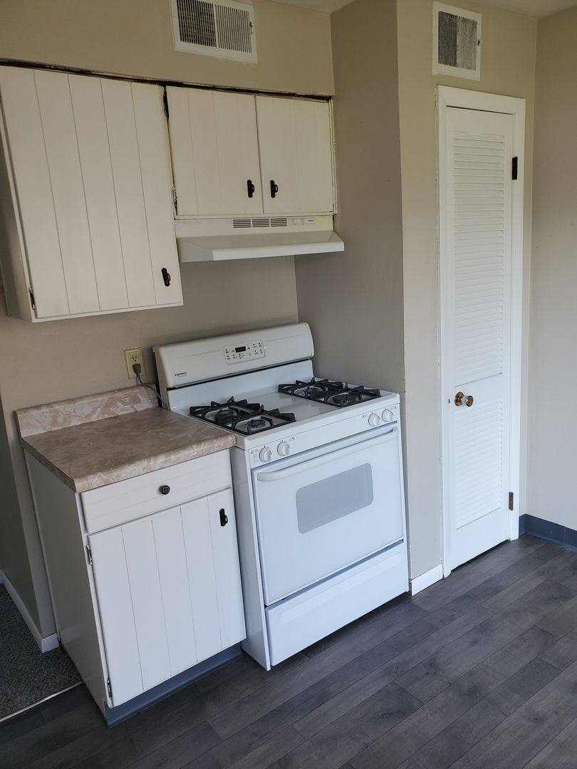 Apartment for rent at 4711 12th Ave, Moline, IL 61265