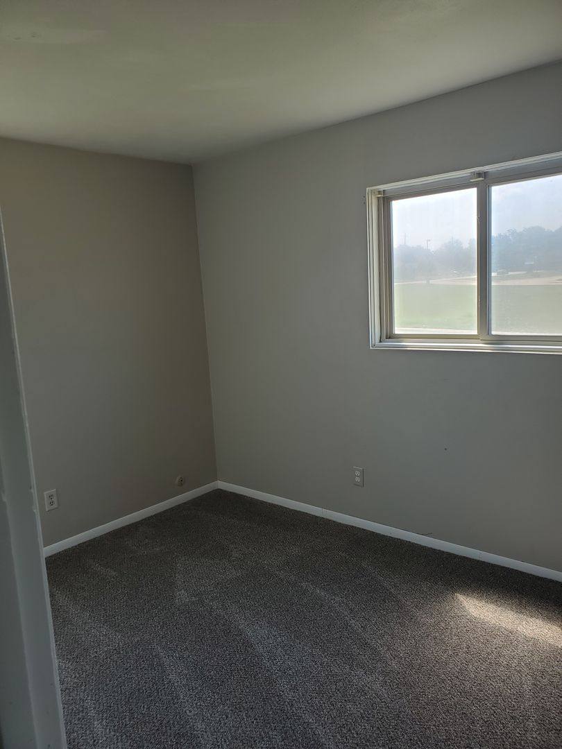 Apartment for rent at 4711 12th Ave, Moline, IL 61265
