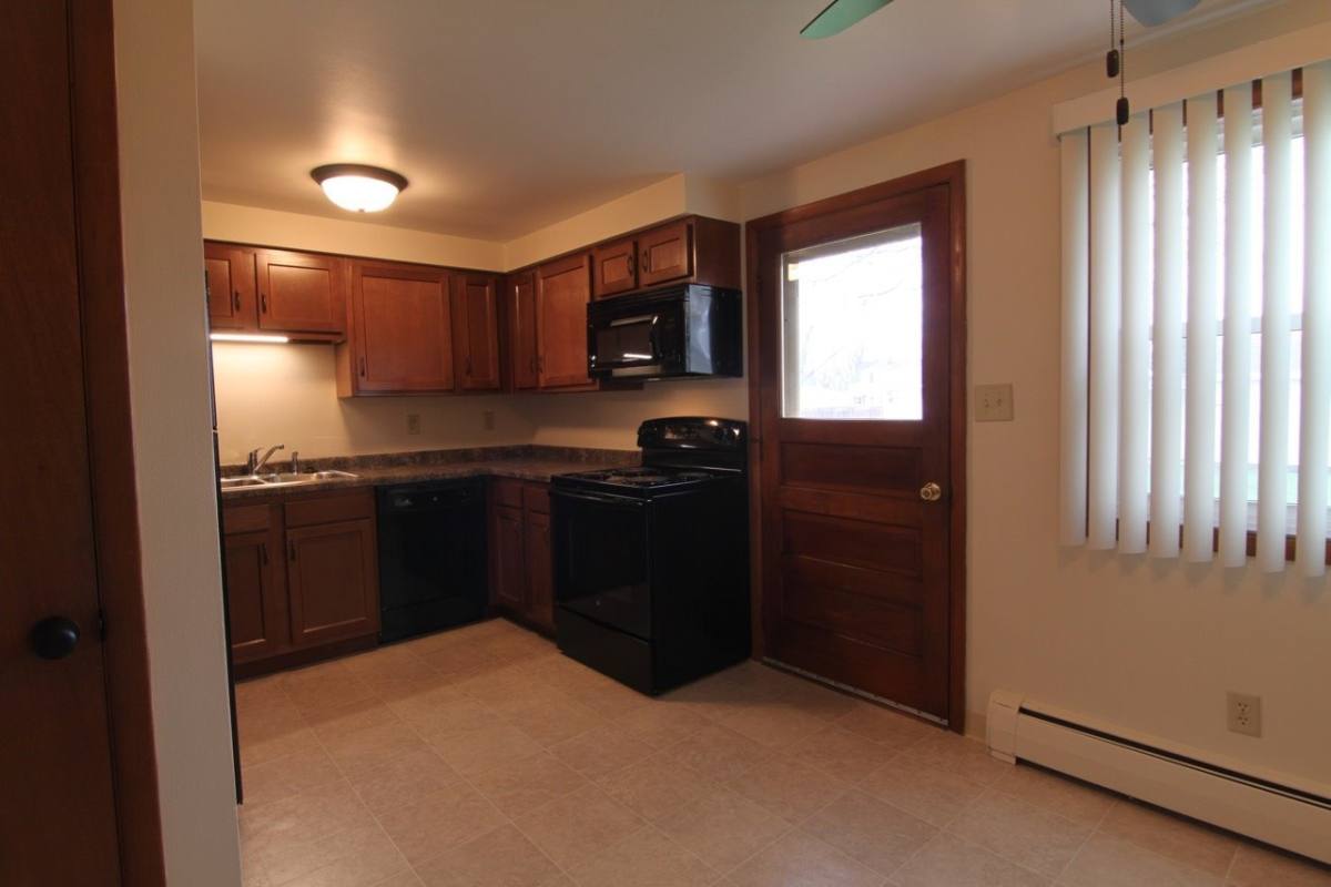 Apartment for rent at 614 & 624 S Erie St, De Pere, WI 54115