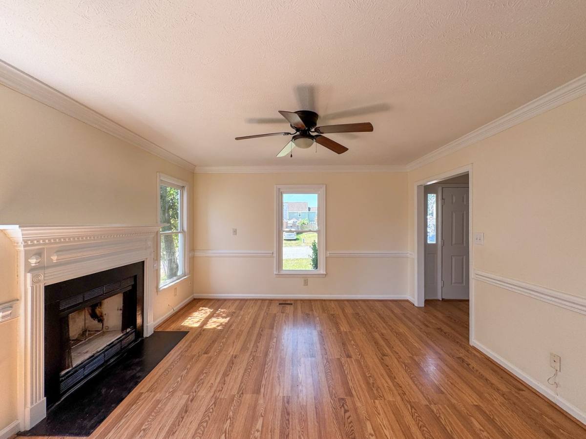 House for rent at 821 Connaly Dr, Hope Mills, NC 28348