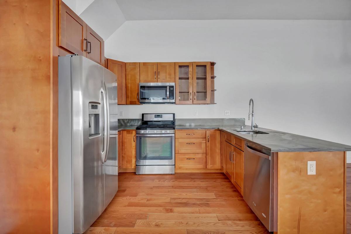 Apartment for rent at 651 Prospect St, New Haven, CT 06511