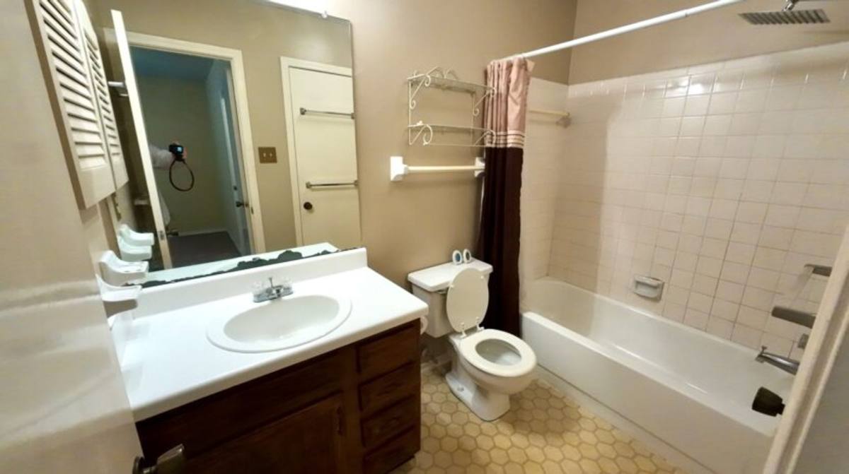 House for rent at 5900 Grelot Rd, Mobile, AL 36609