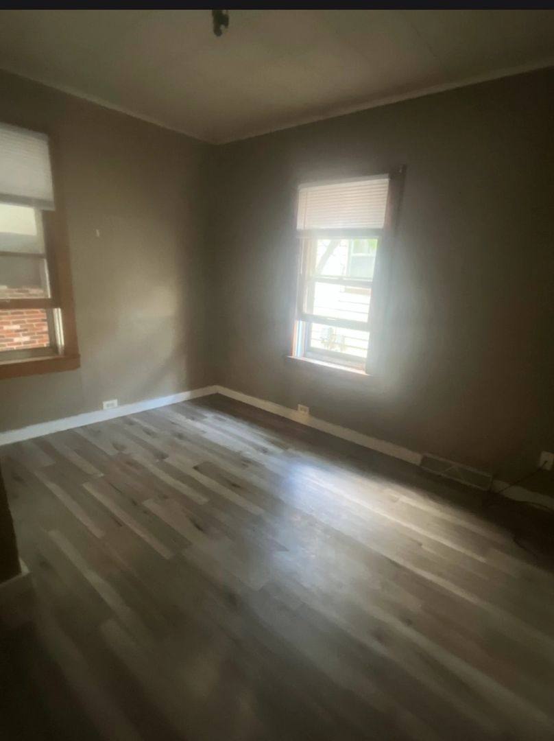 House for rent at 360 Lemert St, Toledo, OH 43605