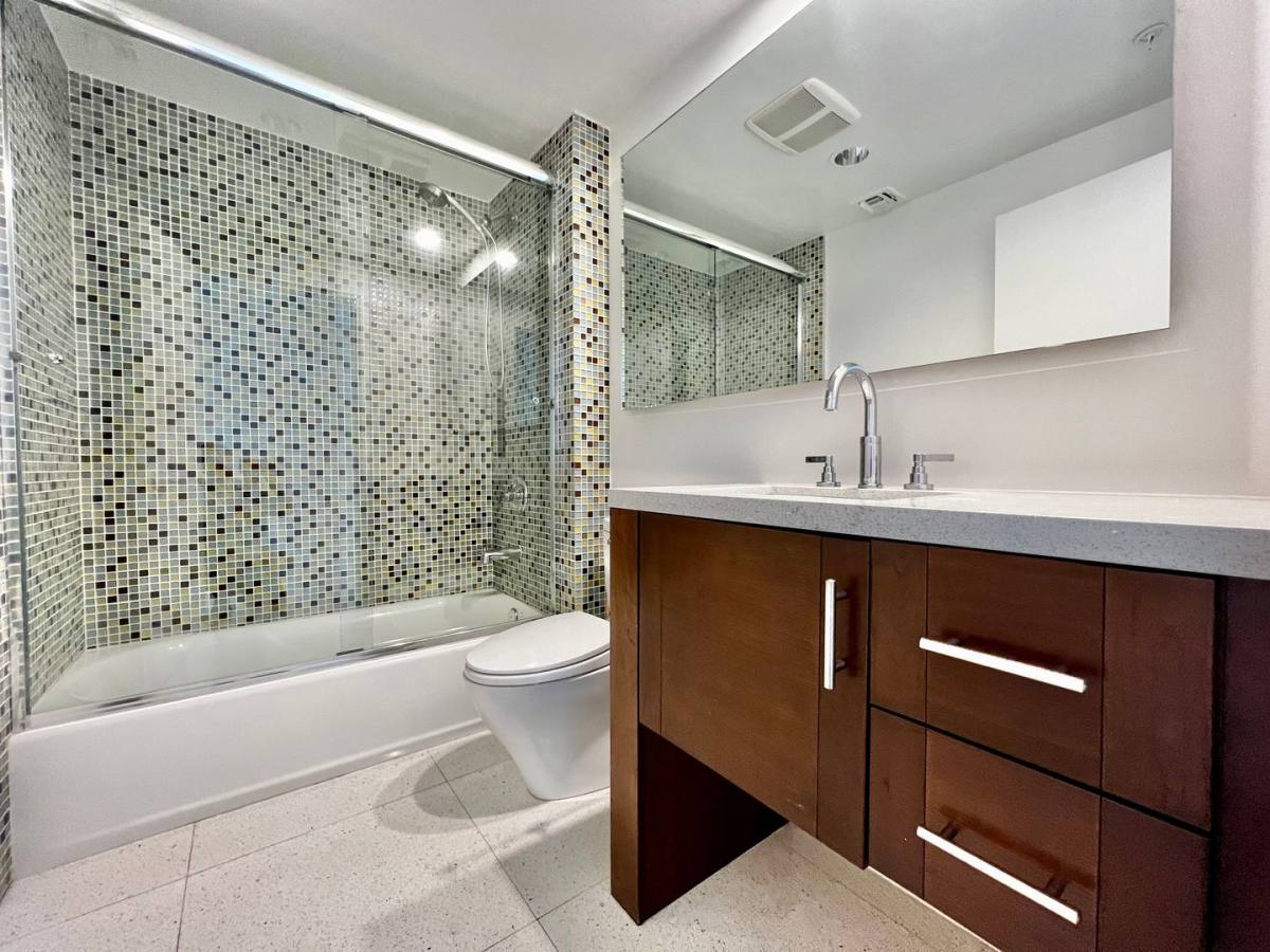 Apartment for rent at 803 N Palm Canyon Dr, Palm Springs, CA 92262