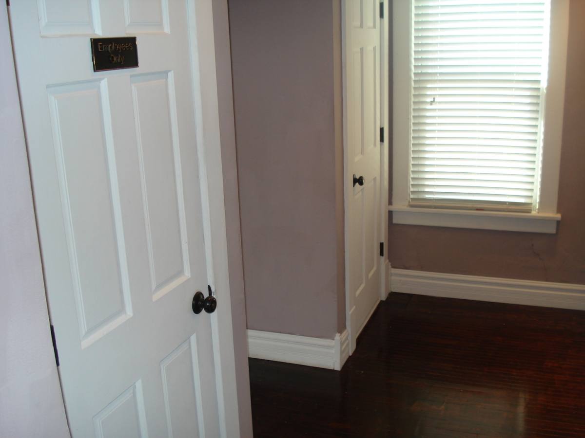 Apartment for rent at 1002 W Oakland Ave, Austin, MN 55912