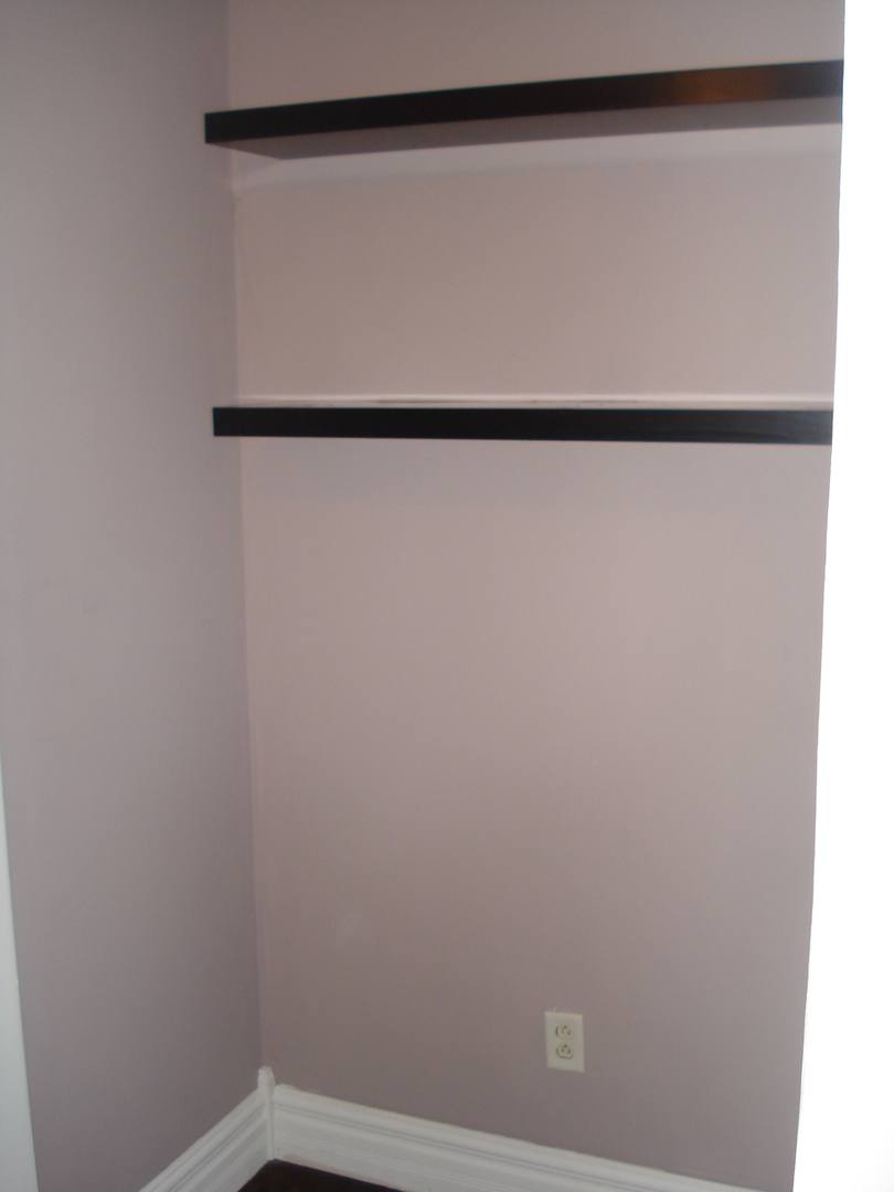Apartment for rent at 1002 W Oakland Ave, Austin, MN 55912