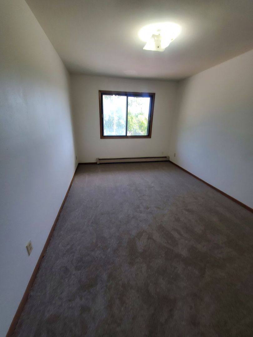 Apartment for rent at 10500 W Fond Du Lac Ave, Milwaukee, WI 53224