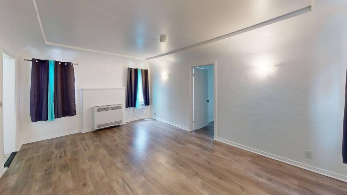Apartment for rent at 5911 S Wilton Place, Los Angeles, CA 90047