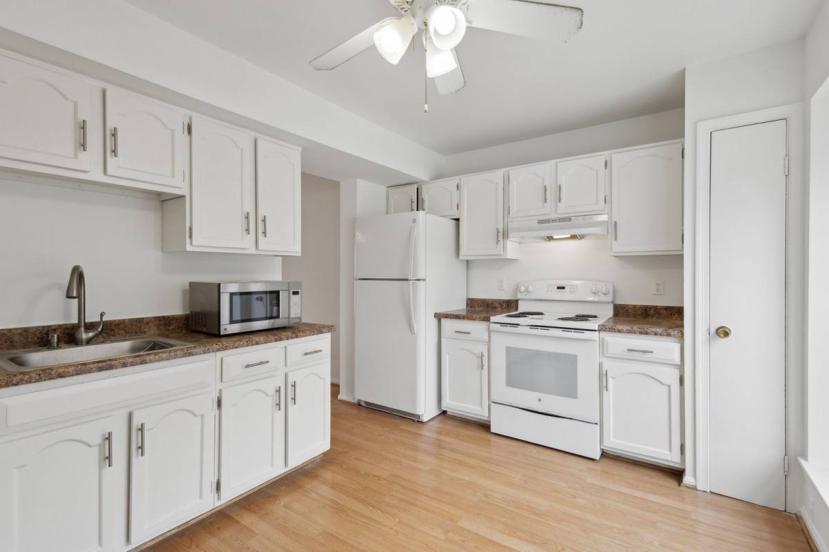 Townhouse for rent at 3940 Bradwater St, Fairfax, VA 22031