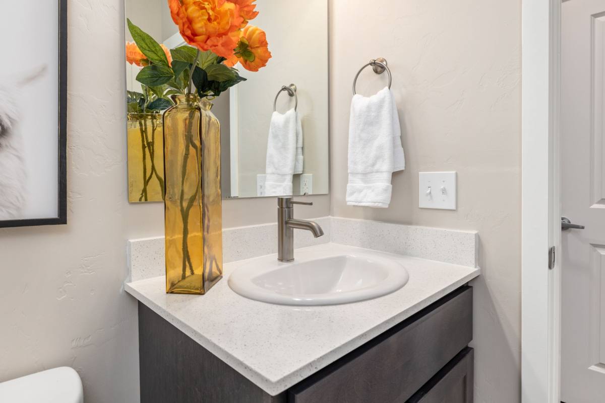 Townhouse for rent at 2641 Sunny Ridge Rd, Nampa, ID 83686