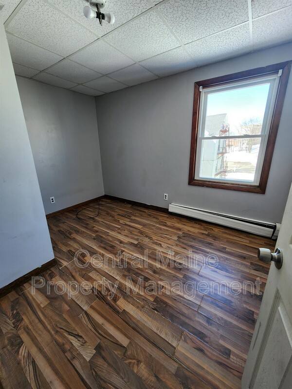 Apartment for rent at 15 Nomar Court #3, Lewiston, ME 04240