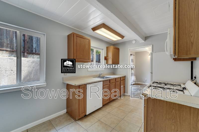 House for rent at 2073 Overhill Rd, Concord, CA 94520