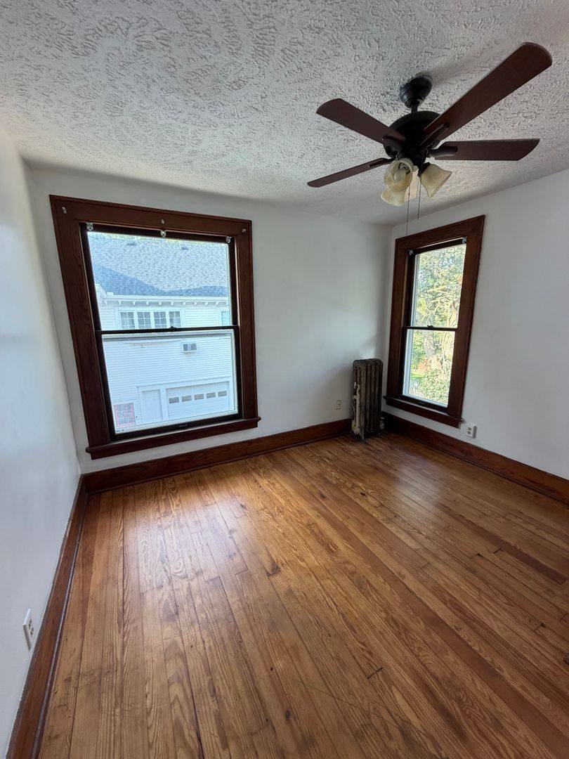 Apartment for rent at 316 N Sycamore, Lansing, MI 48933