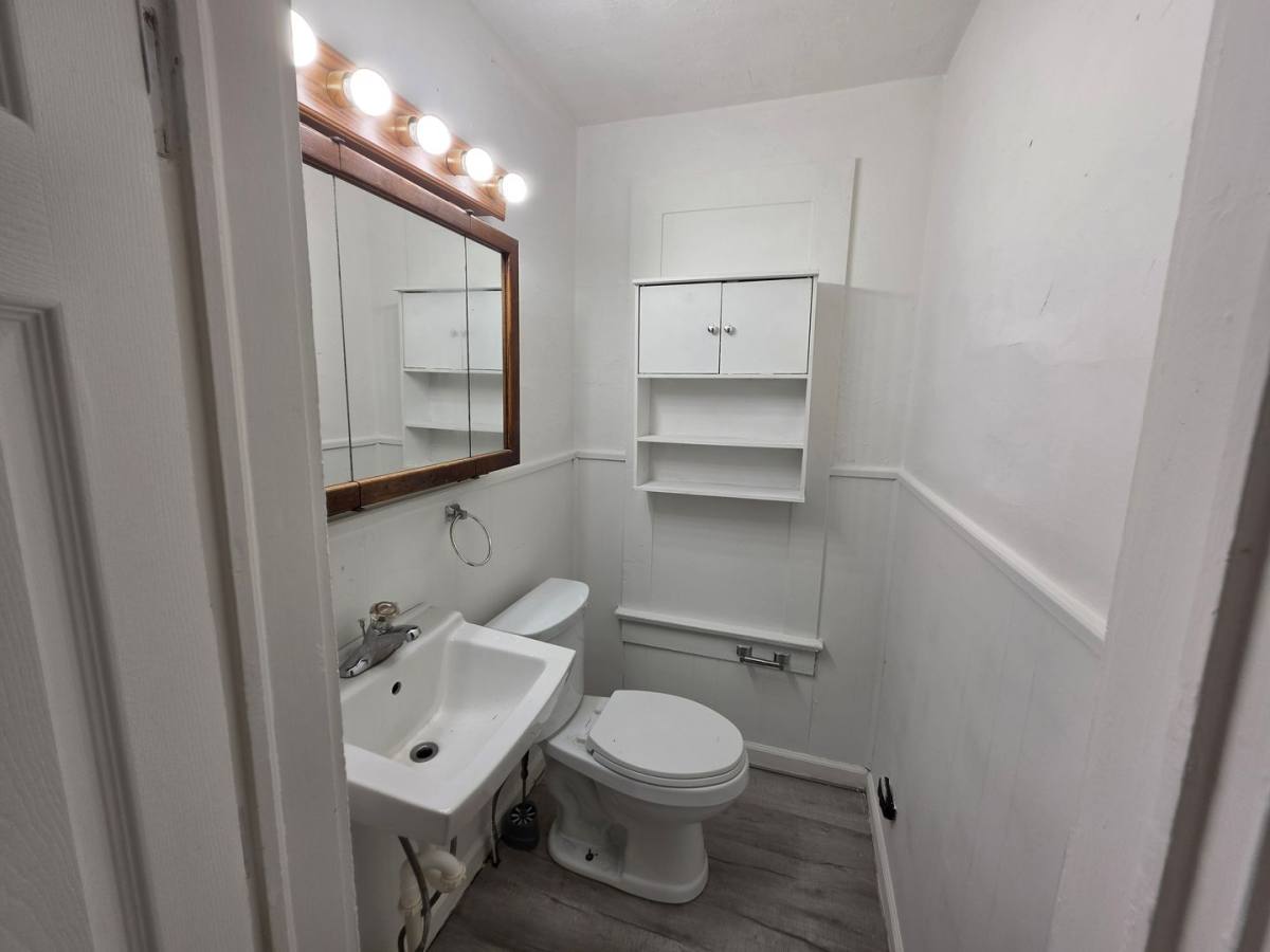 House for rent at 106 W Pine, Springfield, IL 62704