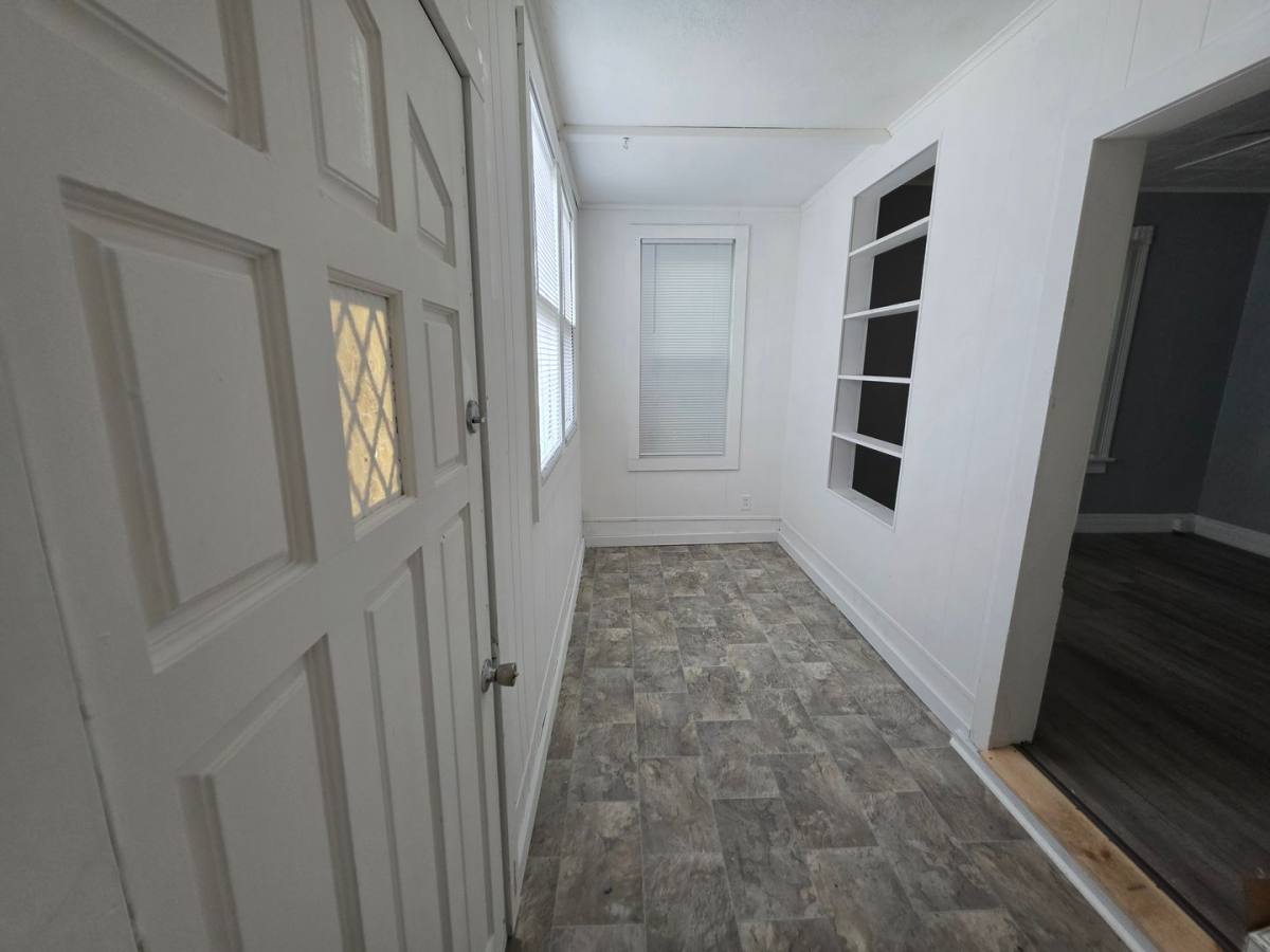House for rent at 106 W Pine, Springfield, IL 62704
