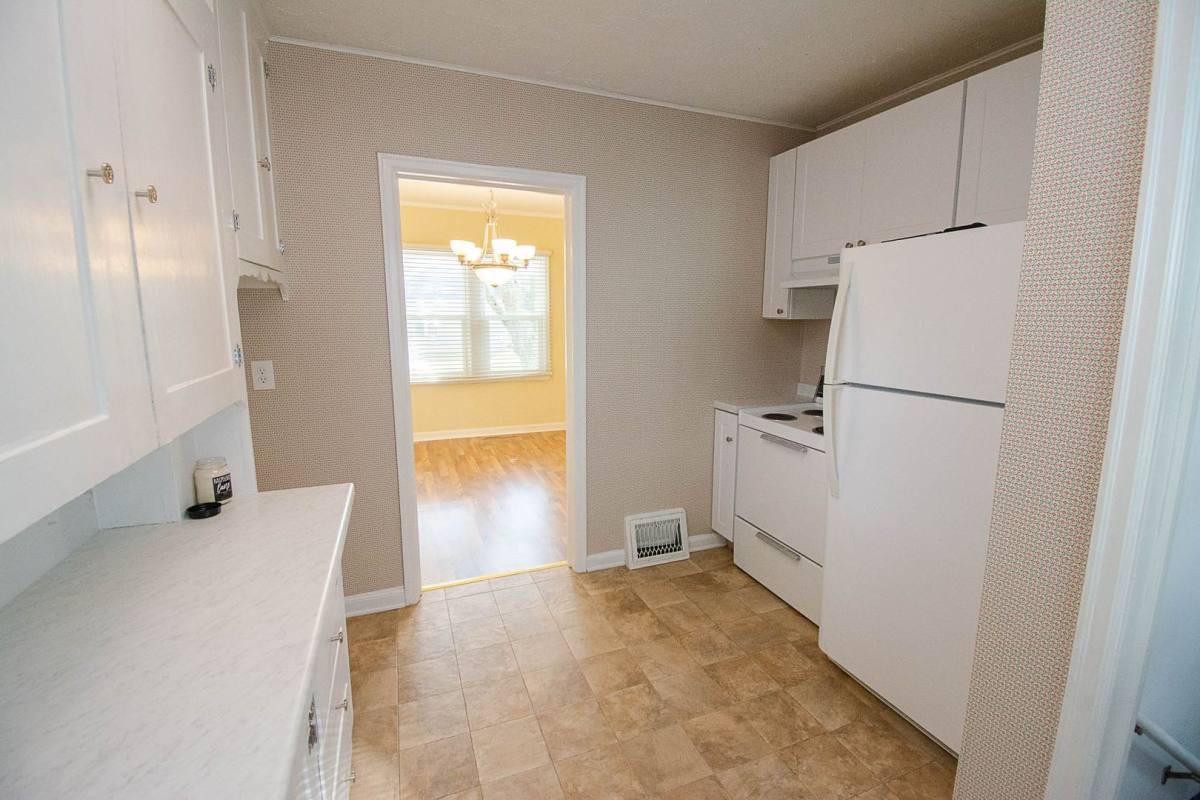 Apartment for rent at 1003 6th St NW, Austin, MN 55912