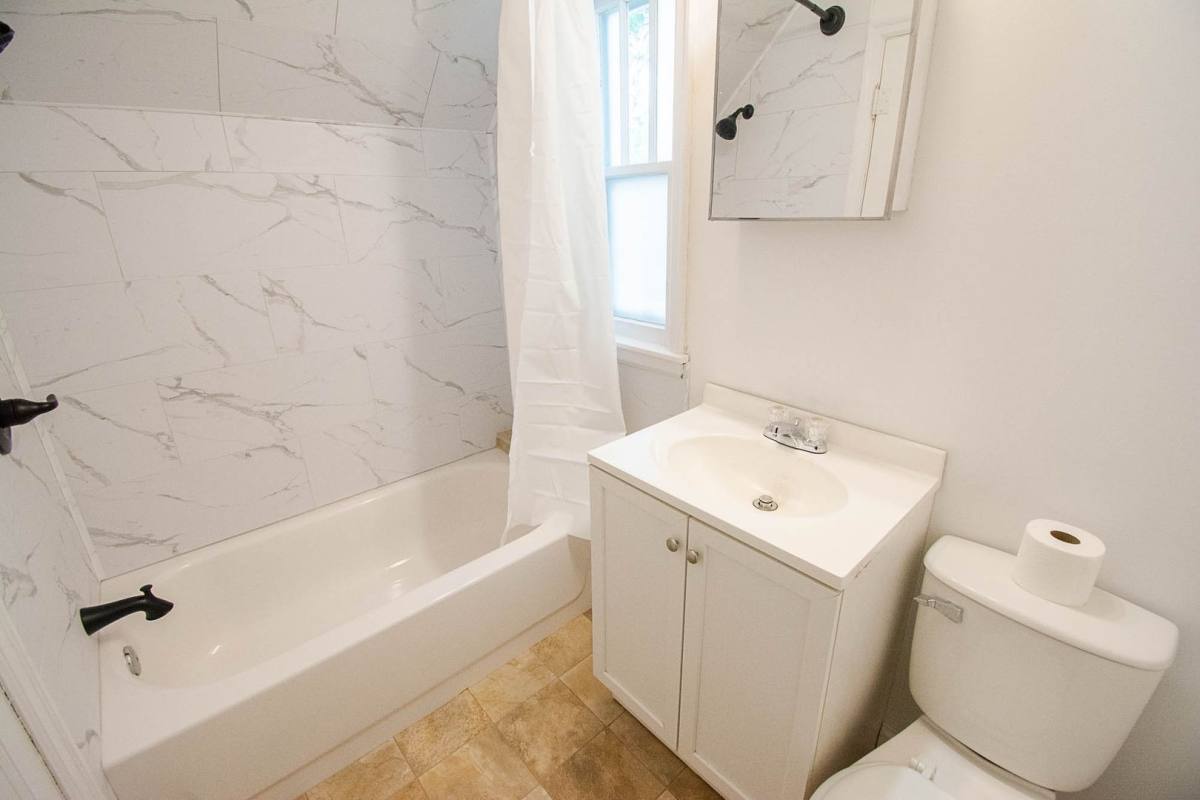 Apartment for rent at 1003 6th St NW, Austin, MN 55912