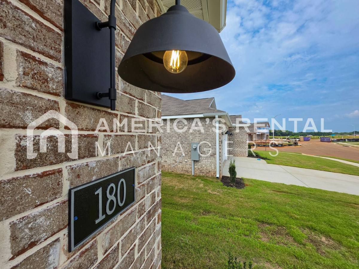 House for rent at 180 Keller Dr, Hazel Green, AL 35750