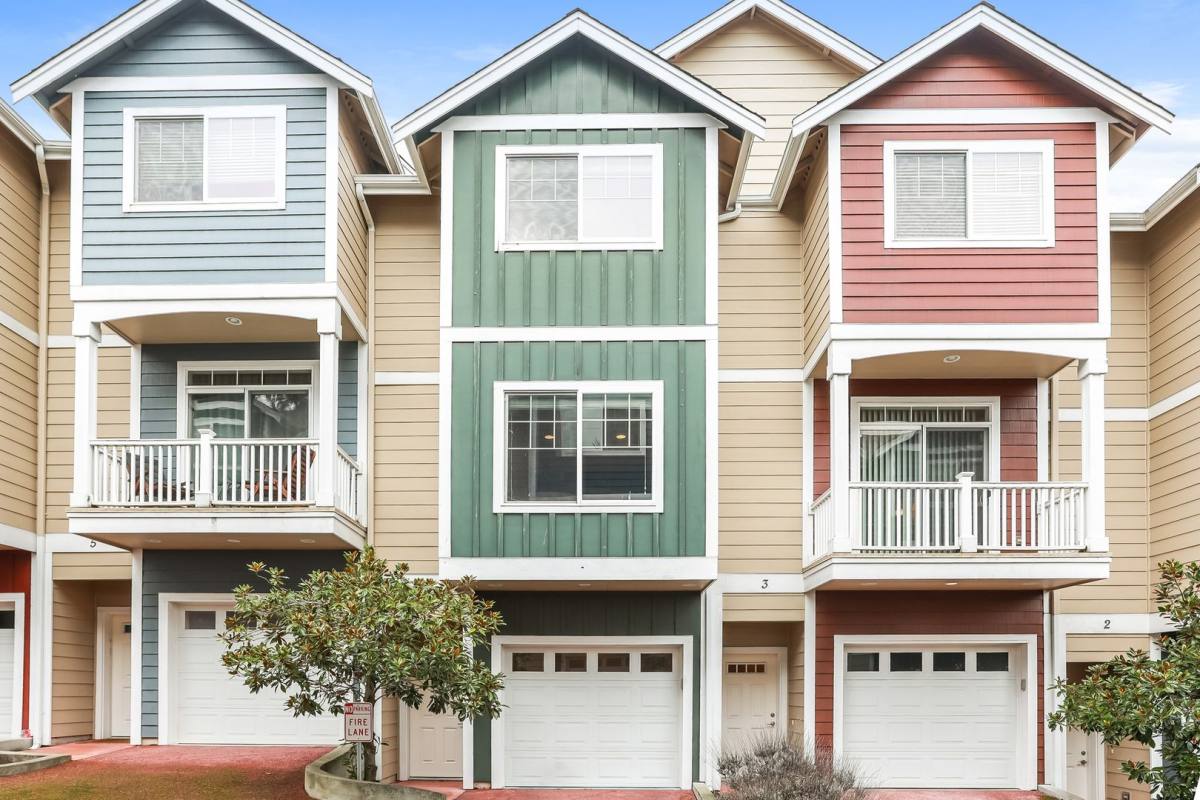 Townhouse for rent at 4801 214th Lane SW #4, Mountlake Terrace, WA 98043