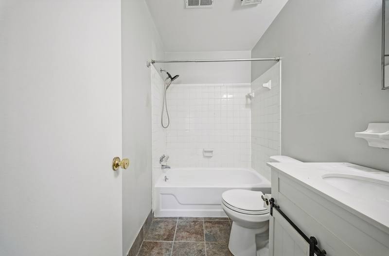 House for rent at 150 Huntington Dr, Virginia Beach, VA 23462
