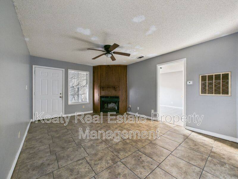 Apartment for rent at 102 Limoges St #C, Duson, LA 70529