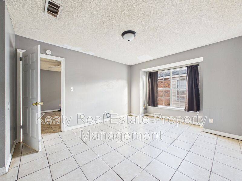 Apartment for rent at 102 Limoges St #C, Duson, LA 70529