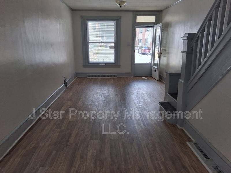 House for rent at 2316 Grant St, Reading, PA 19606