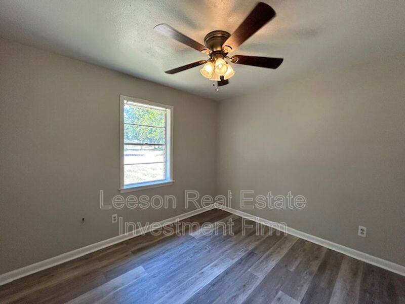 House for rent at 1102 Cloverdale Dr, Shreveport, LA 71118