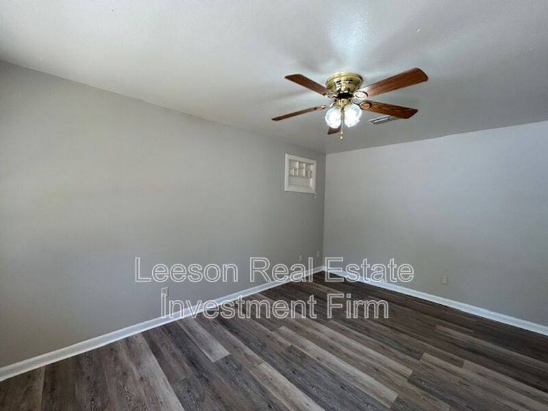 House for rent at 1102 Cloverdale Dr, Shreveport, LA 71118